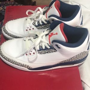 Jordan True Blue 3’s